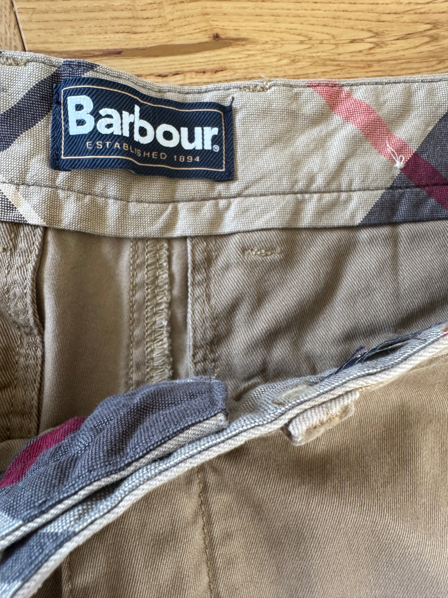 Barbour Pre Loved chino shorts waist 30