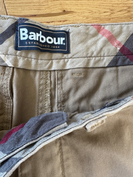 Barbour Pre Loved chino shorts waist 30