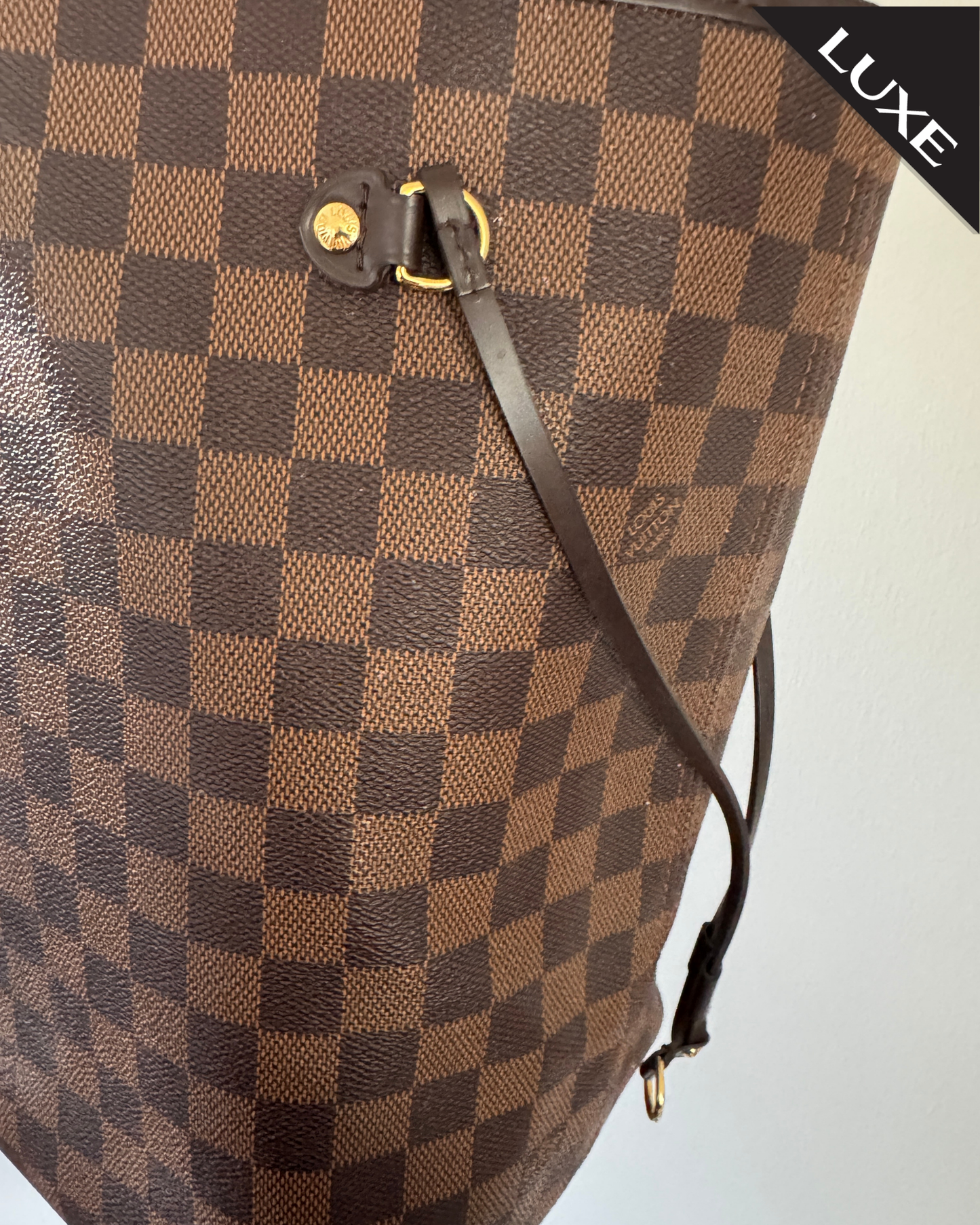 Louis Vuitton Pre Loved Neverfull Tote